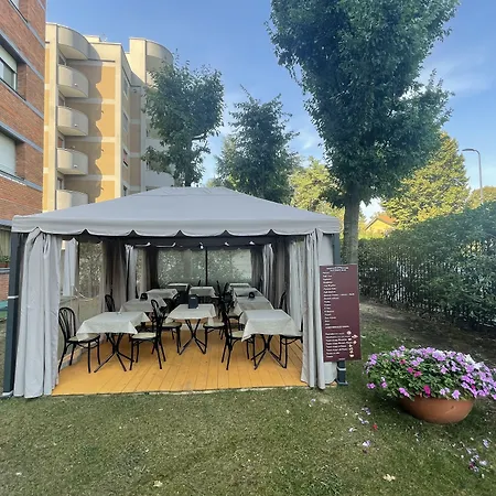 Siloe Apart-hotel 3*