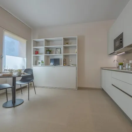 アパートホテル レジデンス シロエ