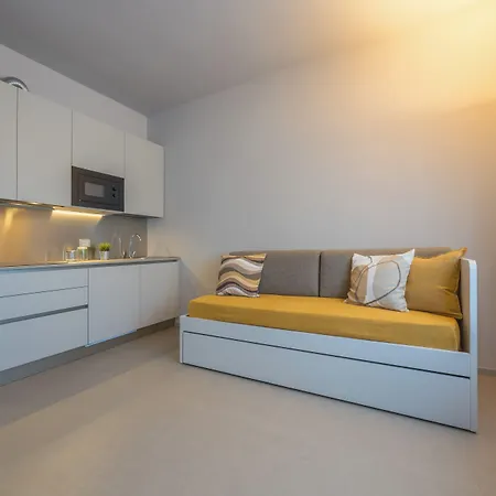 Siloe Aparthotel 3*