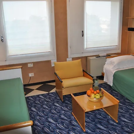 Siloe Aparthotel 4*