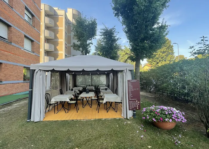 レジデンス シロエ アパートホテル 3*