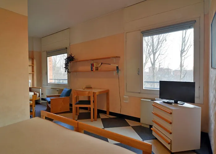 レジデンス シロエ アパートホテル