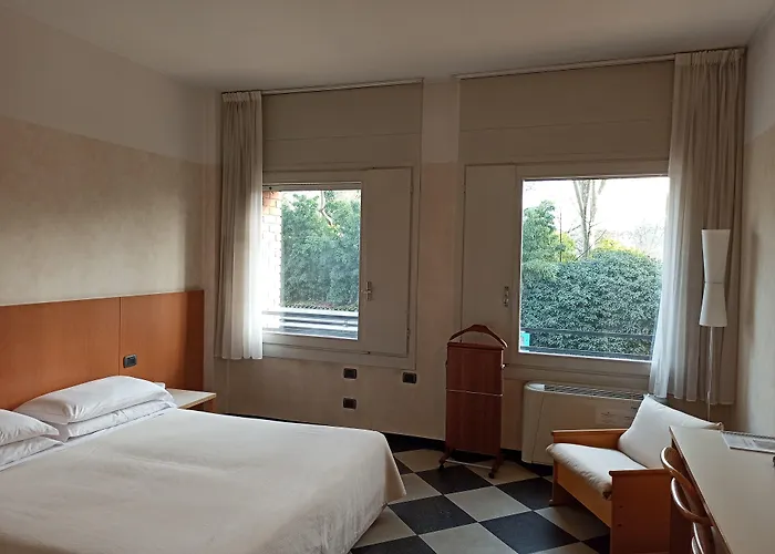 レジデンス シロエ 3*