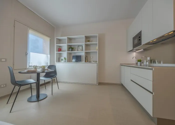 アパートホテル レジデンス シロエ