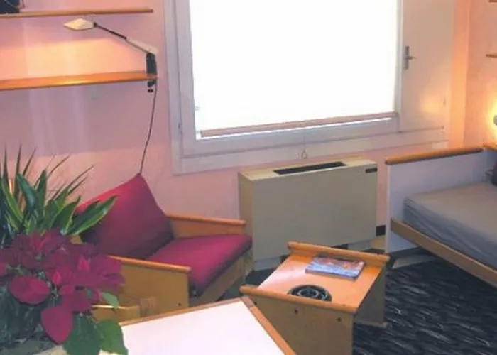 レジデンス シロエ 3*