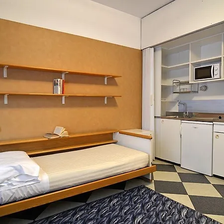 Siloe Aparthotel 4*